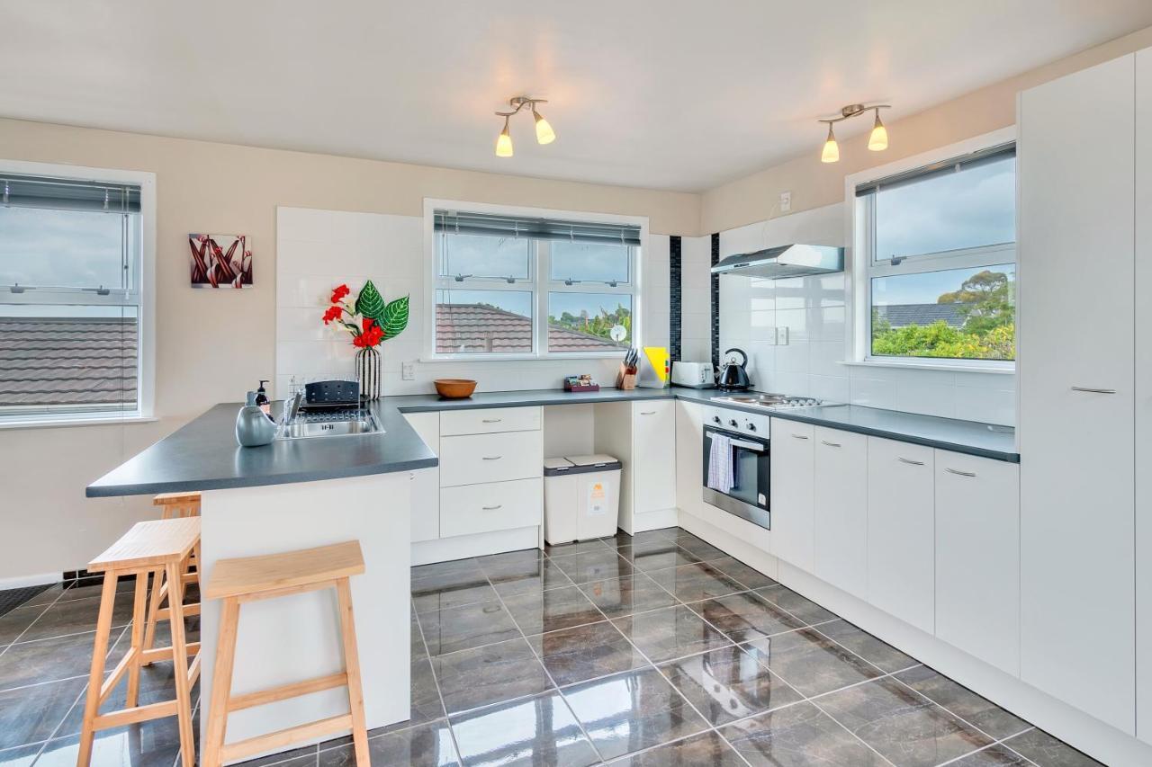 Fabulous Three Bedroom Home In Pakuranga Auckland Bagian luar foto